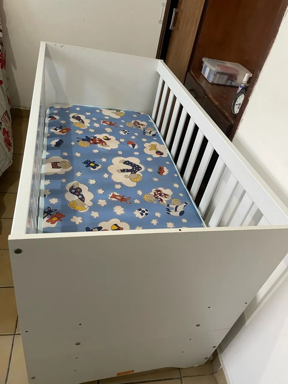 Vendo berço de bebê e Cômoda Branca ! - Foto 4