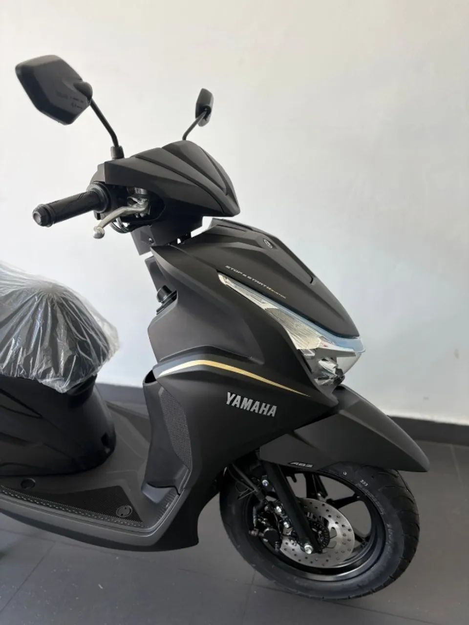 Yamaha Fluo  / Vendedor LEANDRO - Foto 5