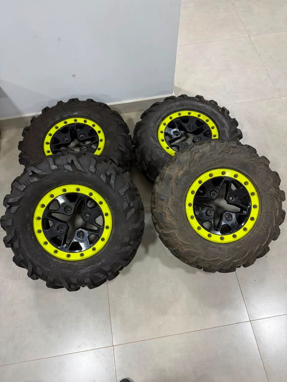 Jogo de Rodas com Pneu Aro 14 Furação Can-am