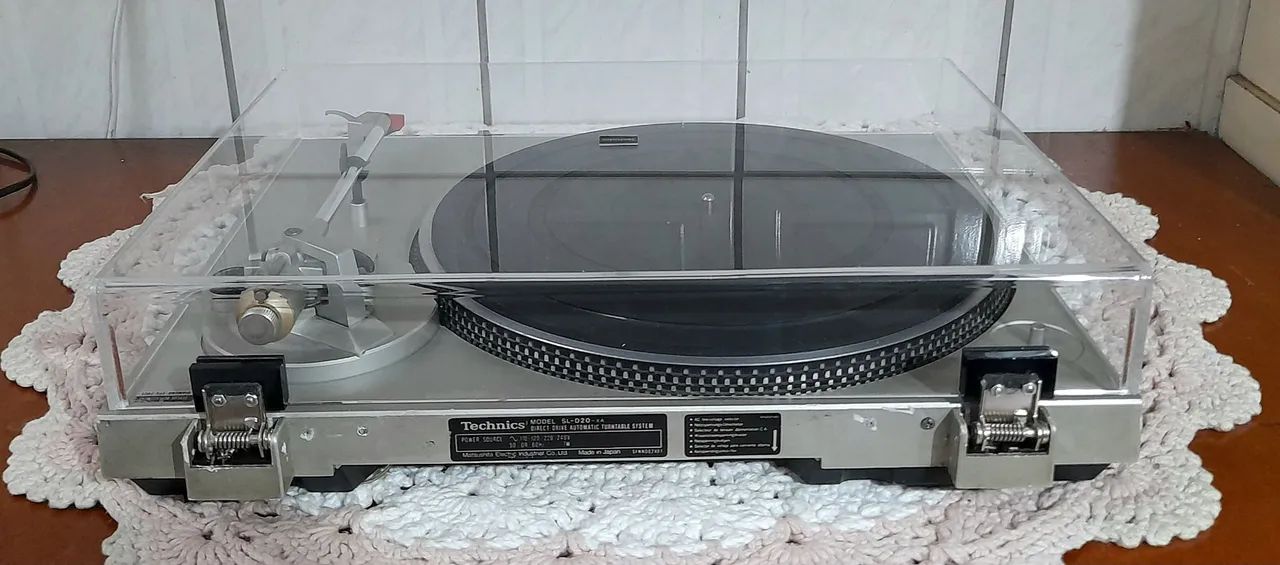 Toca discos TECHNICS model SL-D20 - Foto 5