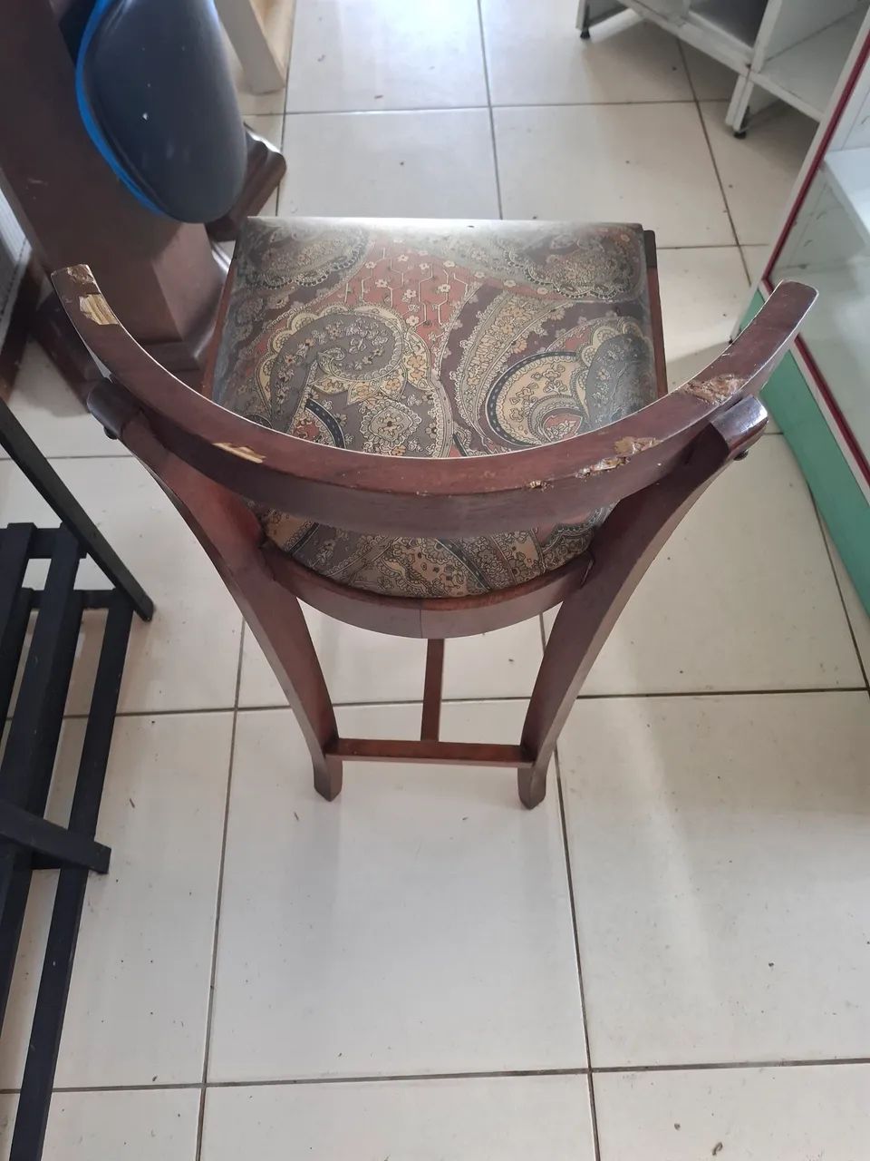 Vendo essa banqueta alta usada  - Foto 3