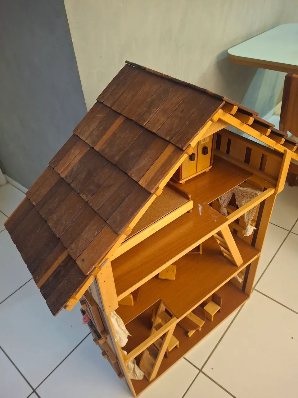 Casa de boneca (madeira) - Foto 4