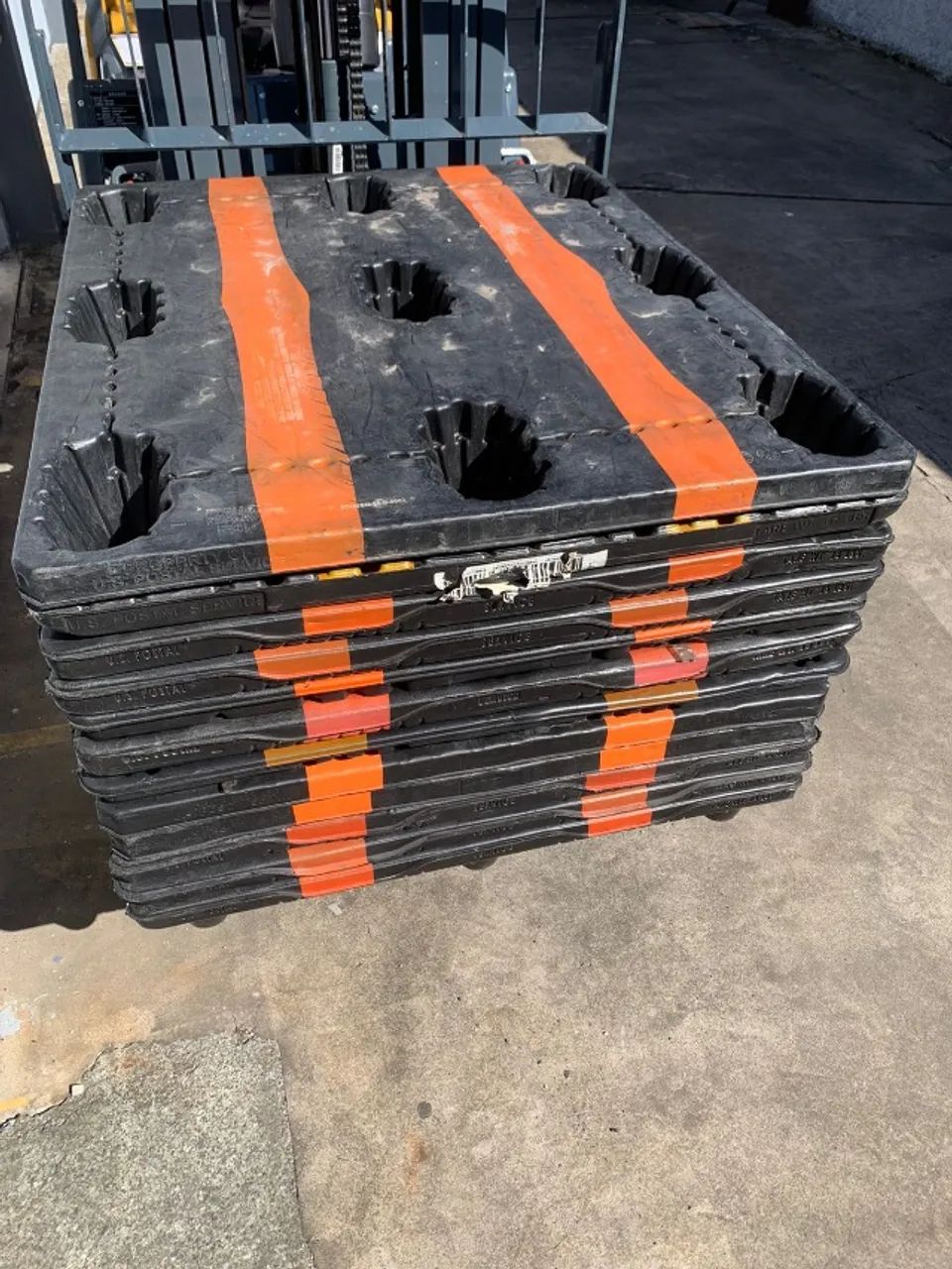 Palete de Plástico Encaixável - Foto 2