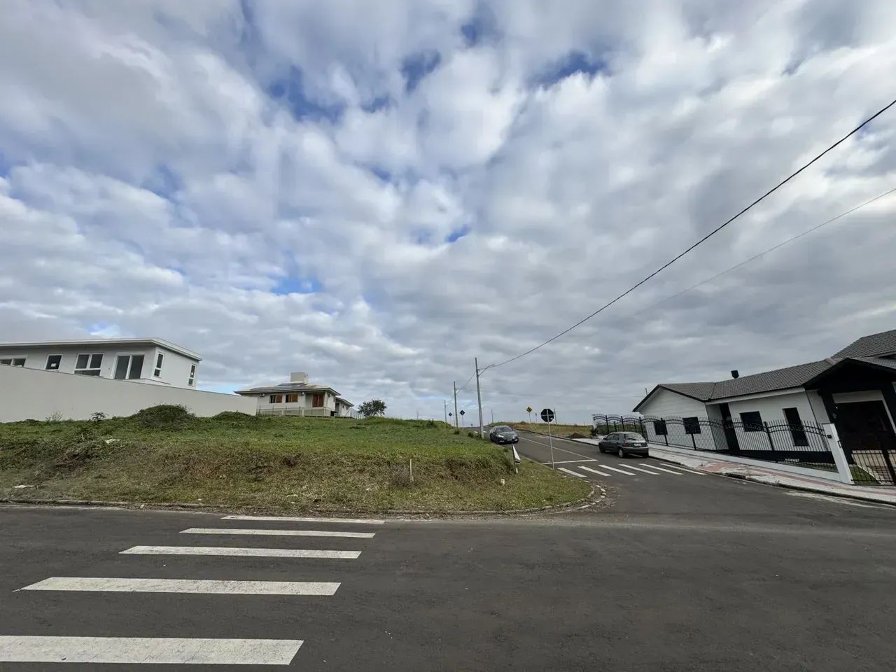 Amplo Terreno Em Loteamento Pronto - Foto 3