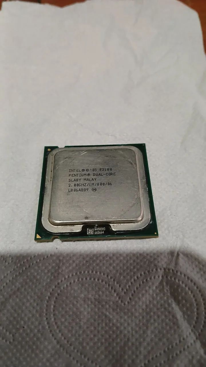 Lote 4 Processadores Intel LGA 775 ? Core 2 Quad, Core 2 Duo + 2 - Foto 3