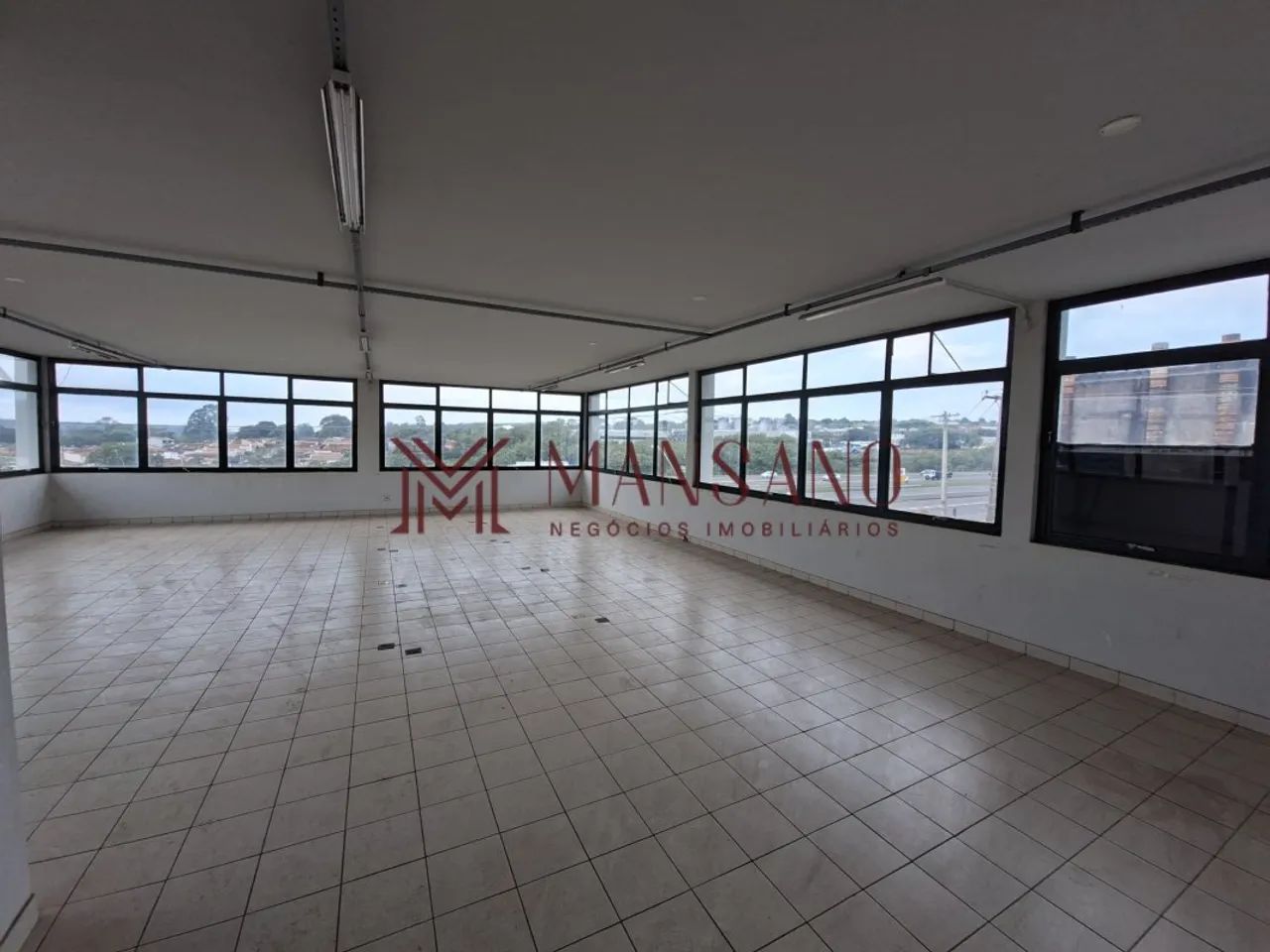 Barracão para aluguel na Vila Cardia, Bauru - SP