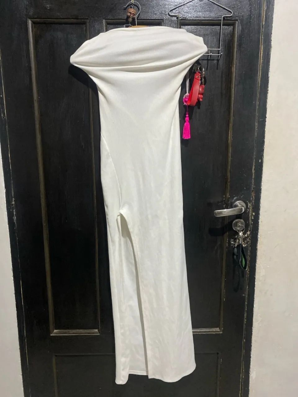 vestido com costa nua