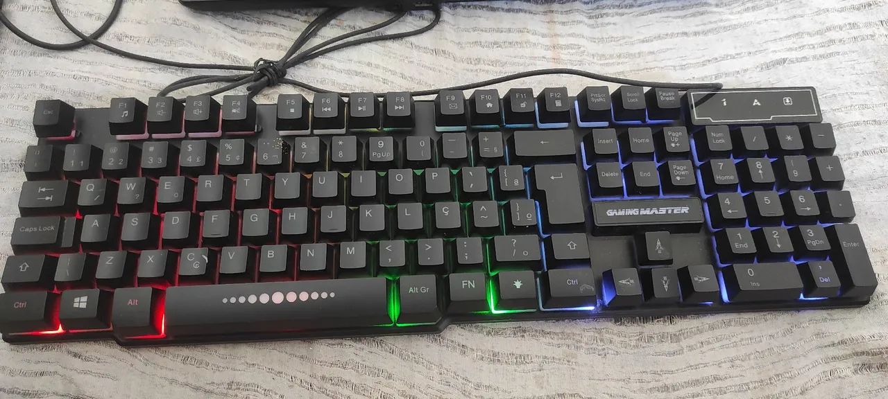 TECLADO GAMER RGB ABNT2 