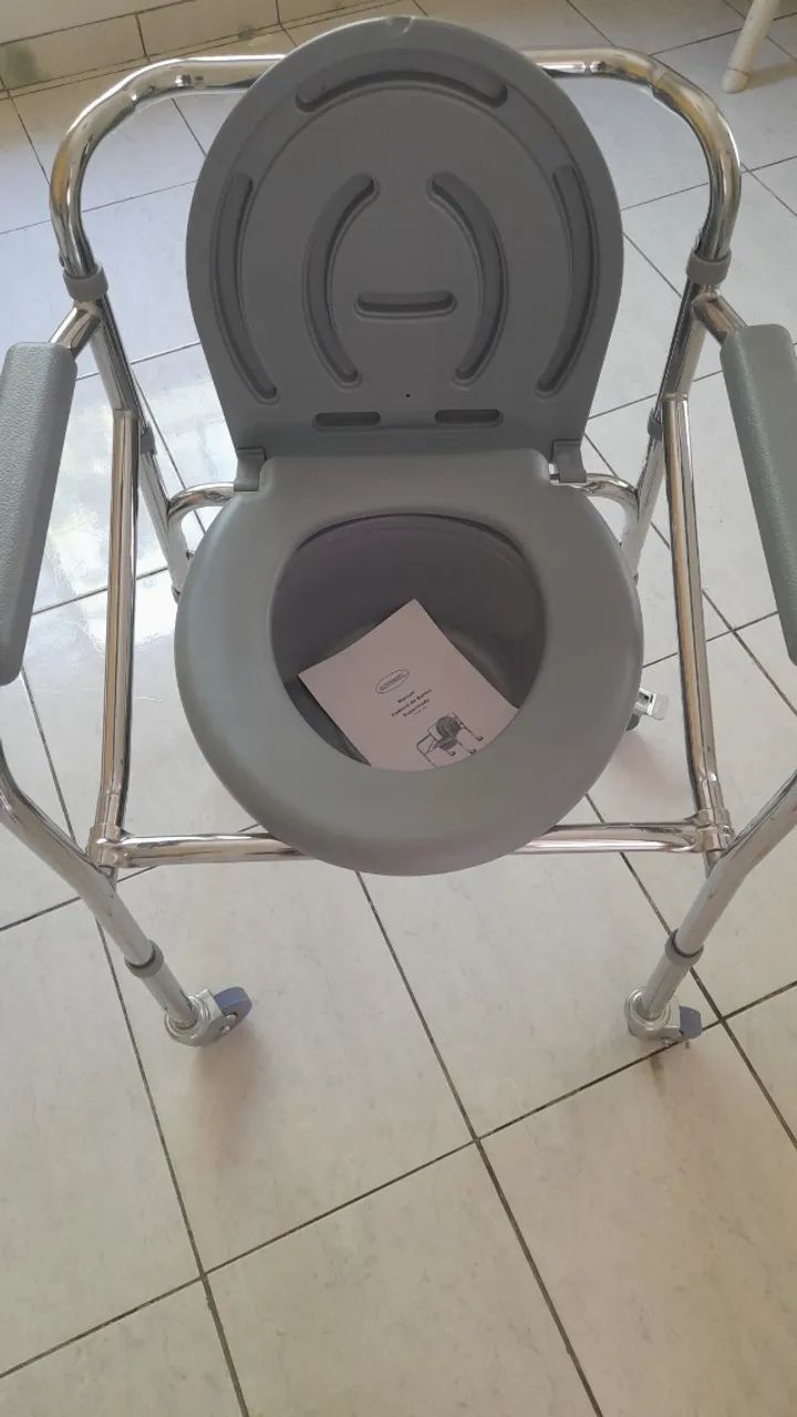 Cadeira higiênica.  - Foto 2