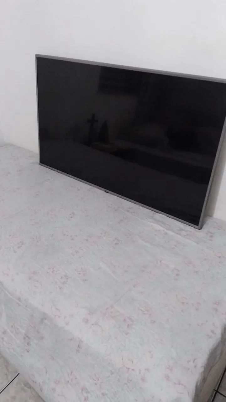 Vendo Smartv tv LG 50' polegadas  - Foto 2