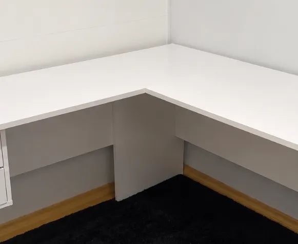 Mesa de Escritório em L Branca - Foto 2