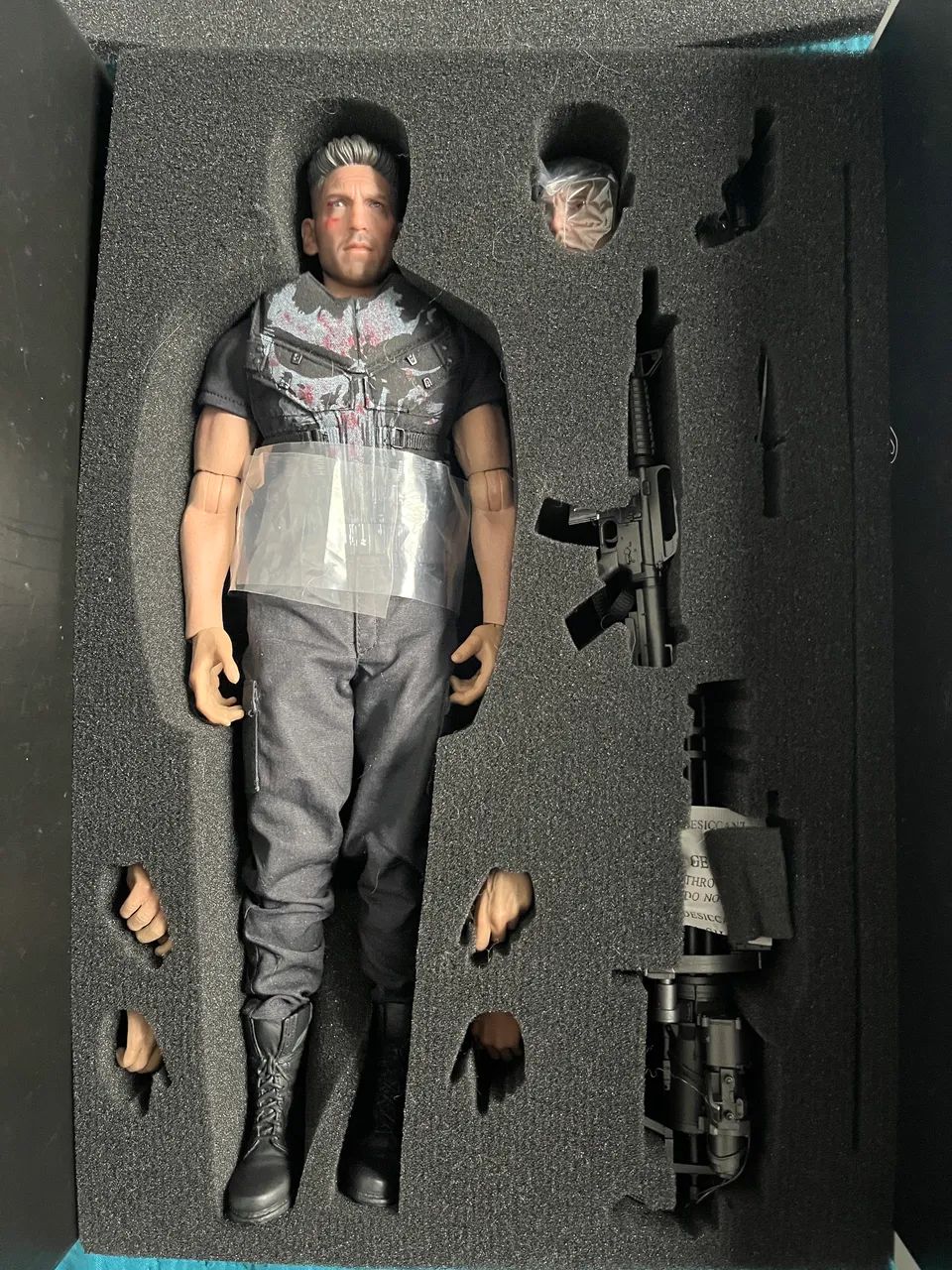 Present toys 1/6 Punisher (com detalhes ) Ñ hot toys - Hobbies e
