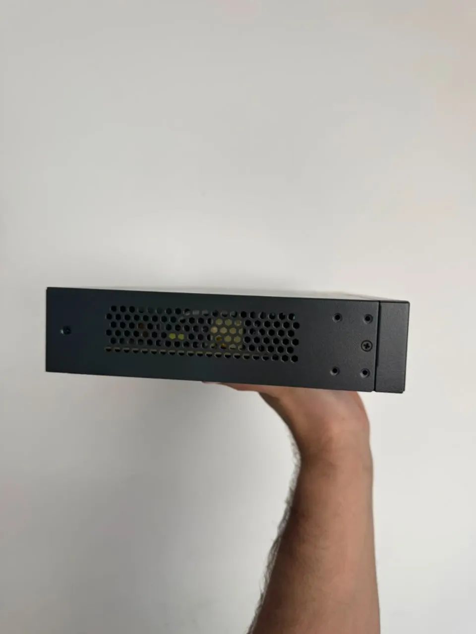 Switch TP-Link TL-SG1016D 16 Portas Gigabit - Foto 2
