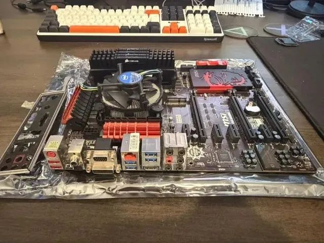 Kit i7 4790K + MSI Z97-G45 Gaming + 8GB Corsair Vengeance - Peças