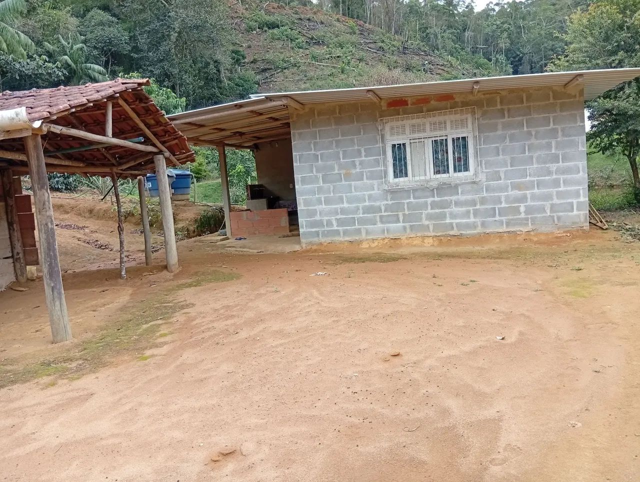 Vende-se terreno