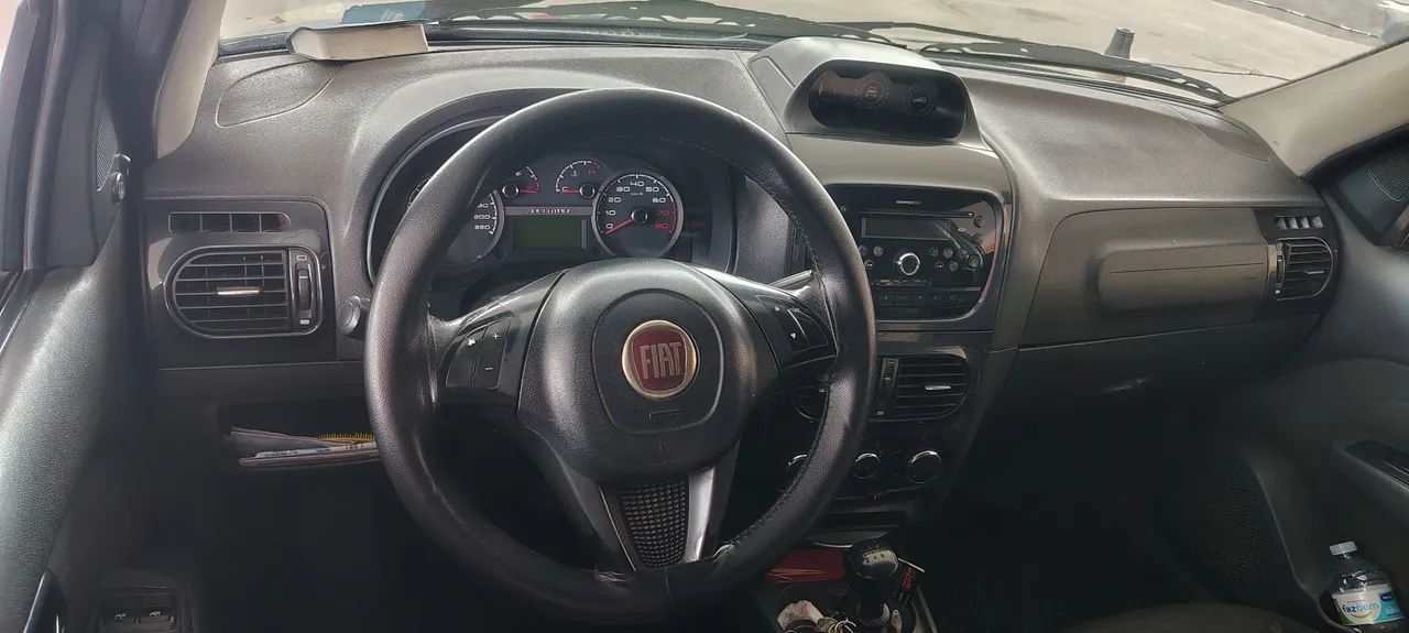 Fiat Palio Weekend Adventure Locker 1.8 Flex 2016 - Foto 2