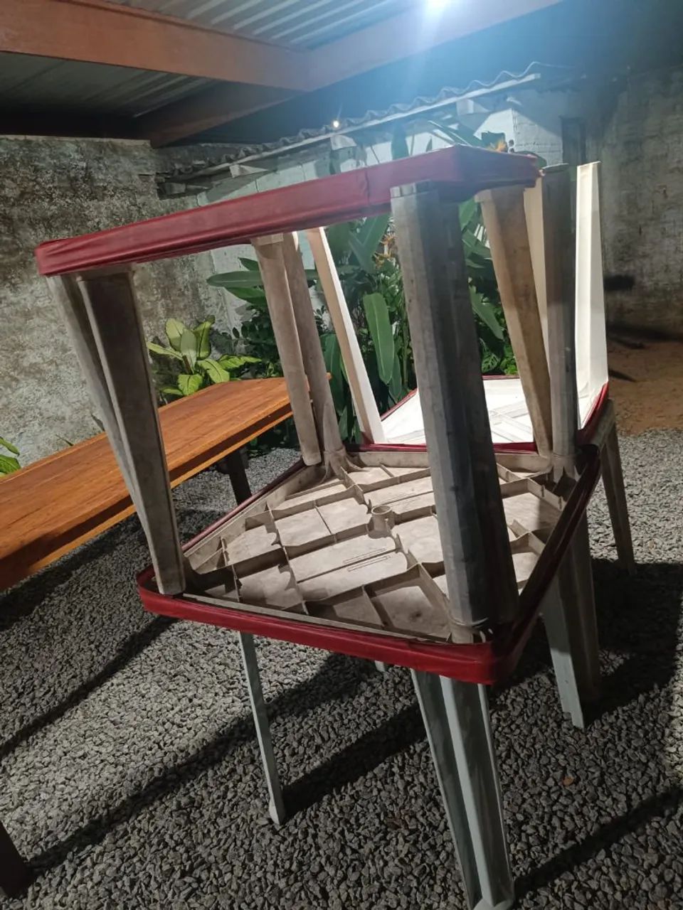 Jogo de mesa e Mesa de madeira  - Foto 2