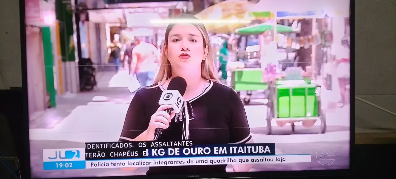 Tv 32 Polegadas Smart Samsung  - Foto 2