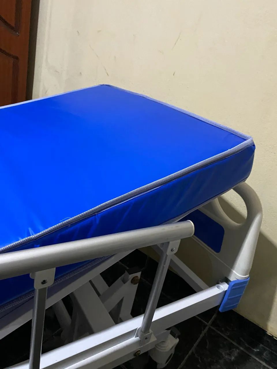 Vende-se cama hospitalar Manual  - Foto 3