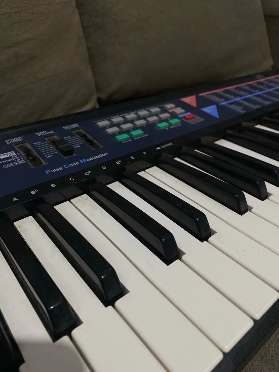 Vendo teclado de piano  - Foto 3