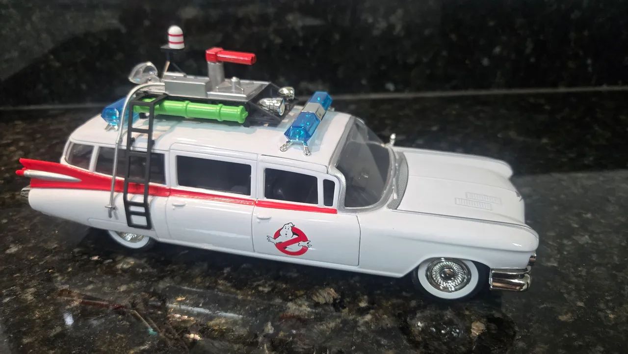 Carro caça fantasma 
