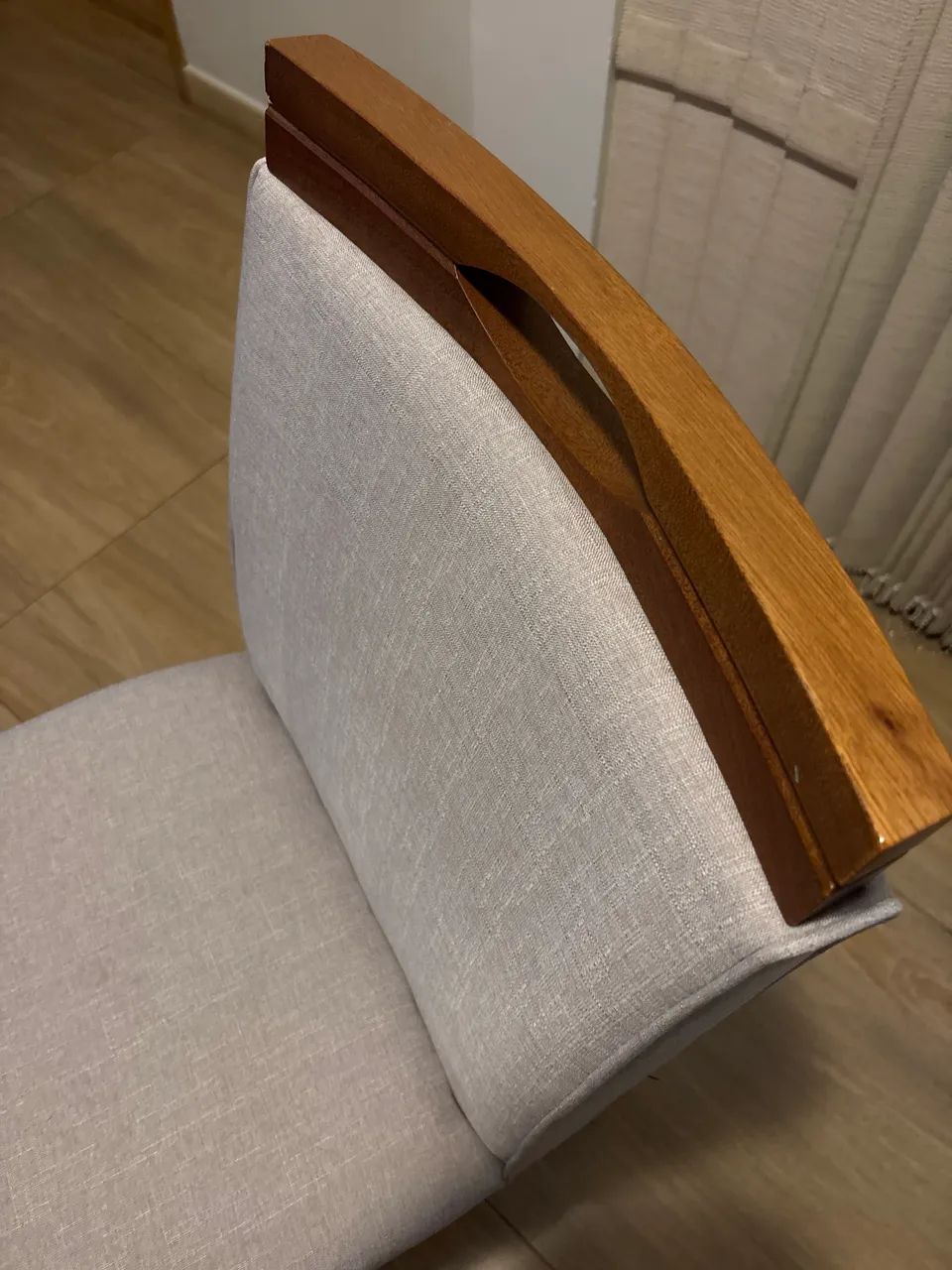 Vendo conjunto de cadeiras madeira maciça  - Foto 3