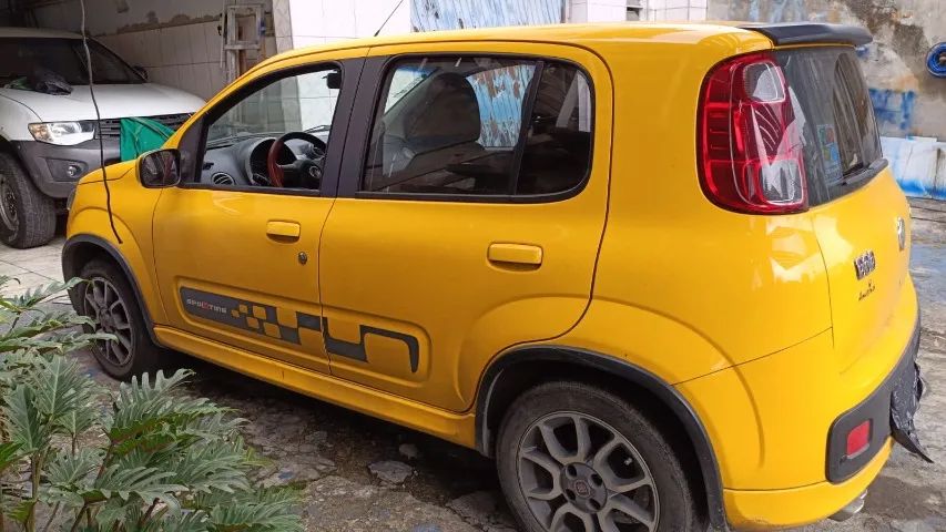 Fiat Uno Sporting 1.4 EVO Fire Flex 8V 4P 2012 - Foto 5