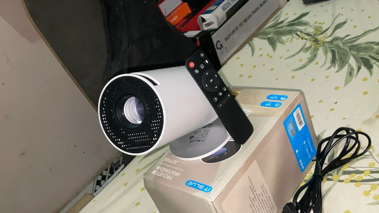 PROJETOR 4K (CINEMA EM CASA)