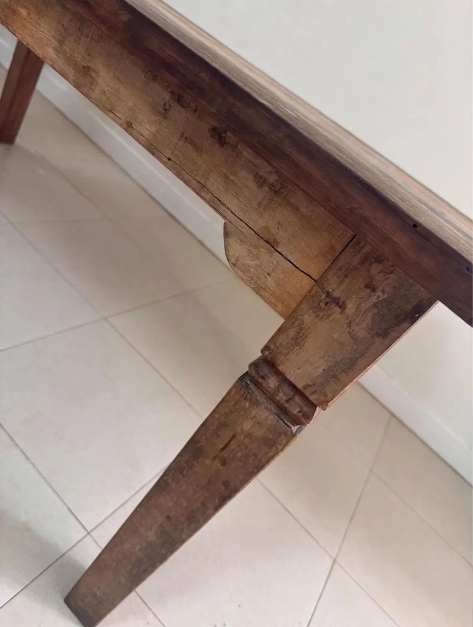 Vendo mesa de madeira demolição  - Foto 2
