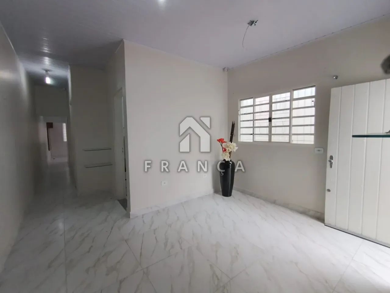 CASA PARA LOCAÇÃO - 03 QUARTOS - CENTRO - Foto 3