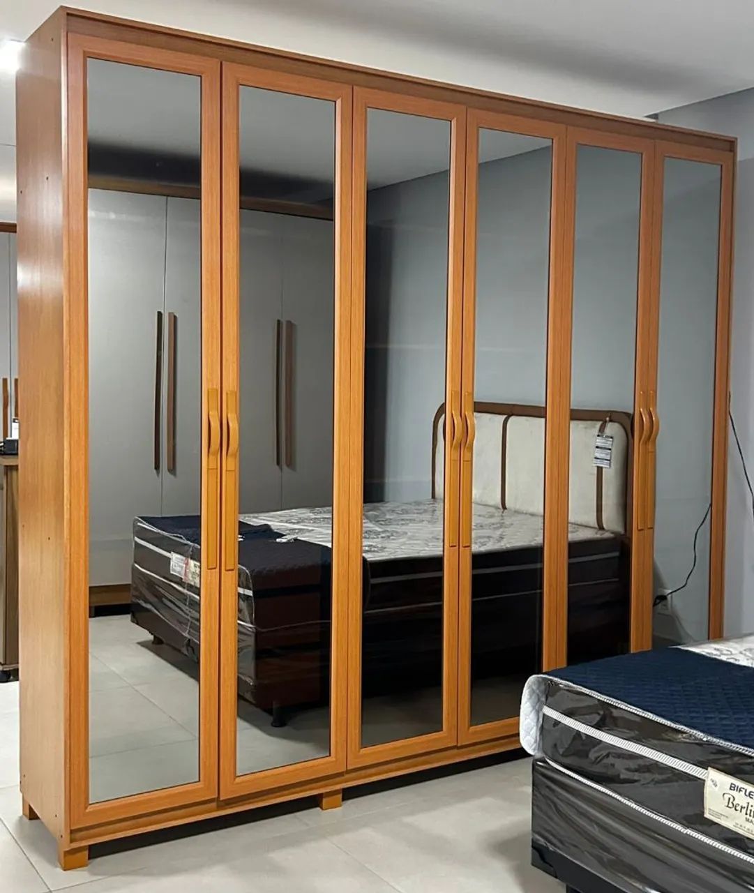 Guarda roupa casal 100% MDF 
