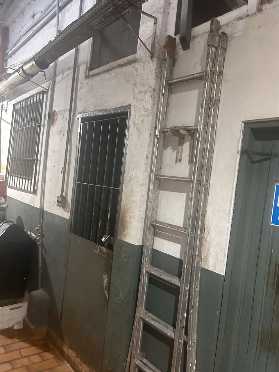 Escada grande  - Foto 2