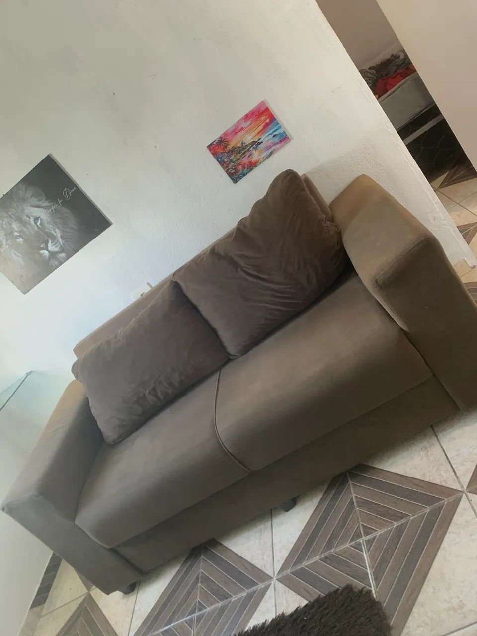SOFÁ EM BOAS CONDIÇÕES 