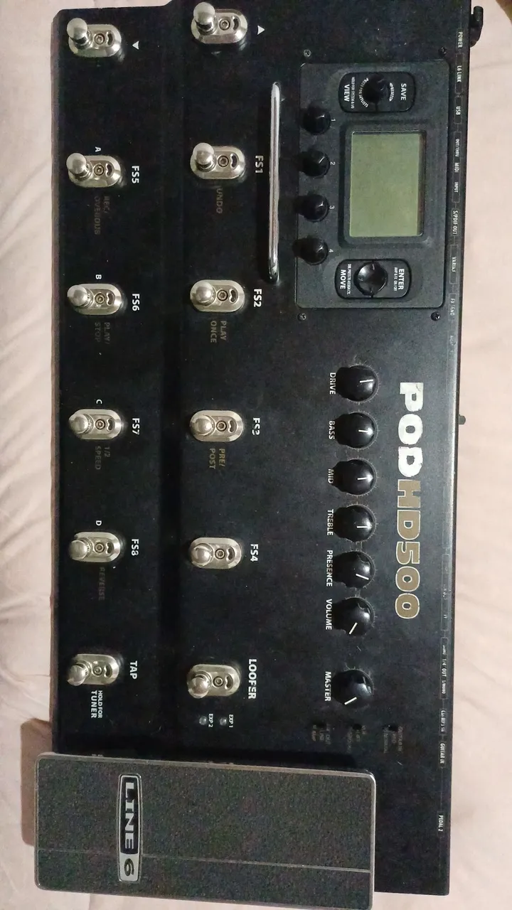 Pedaleira Line 6 M13 Stompbox Modeler - Completa - Instrumentos