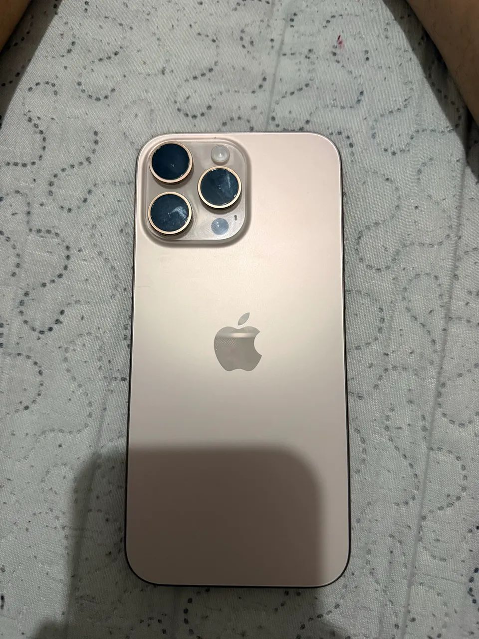 VENDE-SE IPHONE 16 PRO MAX 
