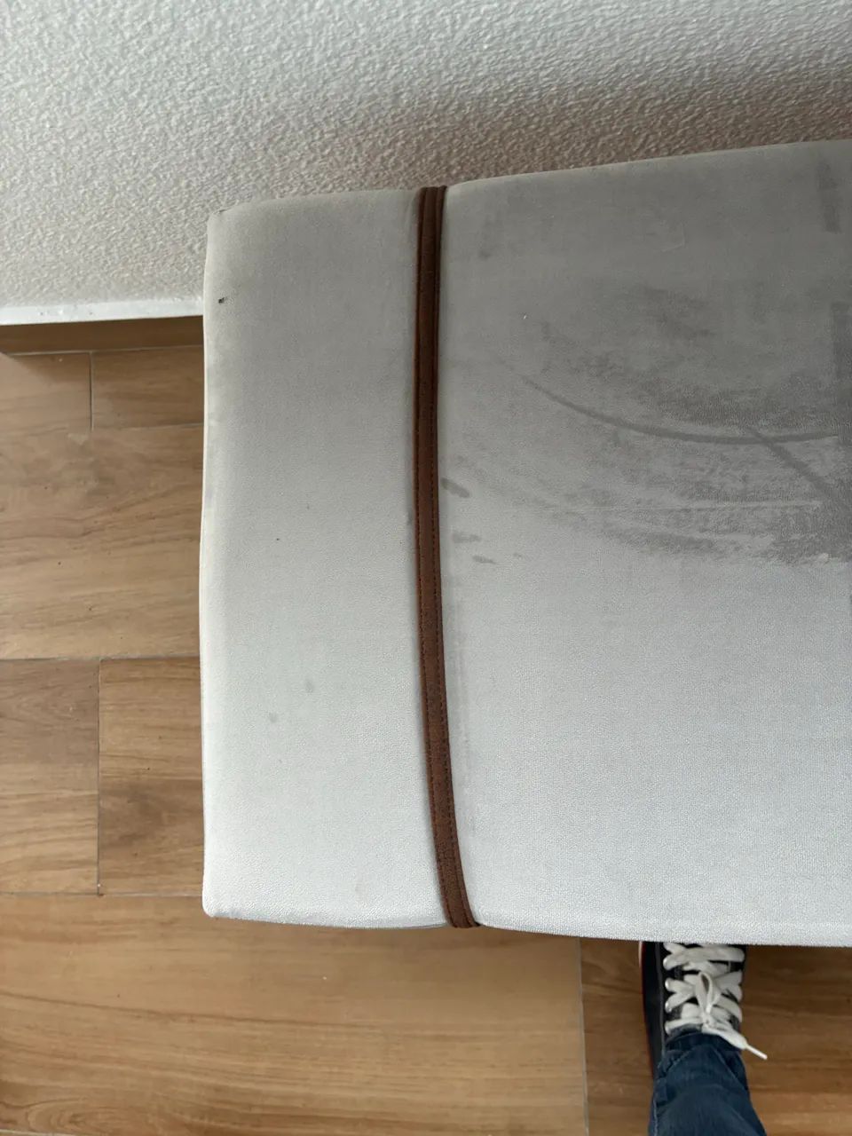 Banco estofado para sala ou quarto - Foto 4