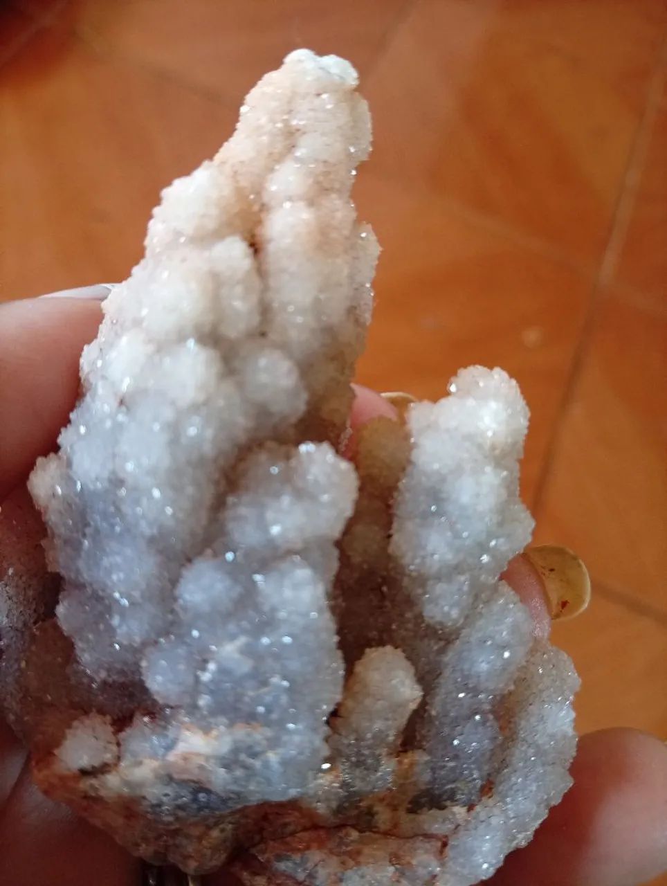 Ágata Uva lilás+ rosé botrioidal,com brilho fino e formato natural de castelo  - Foto 6