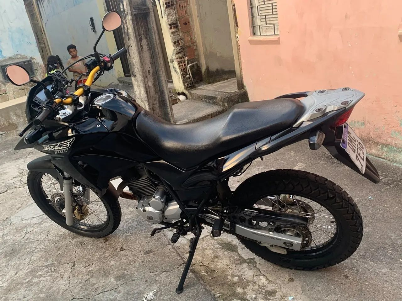 XRE 300 ano 2018 