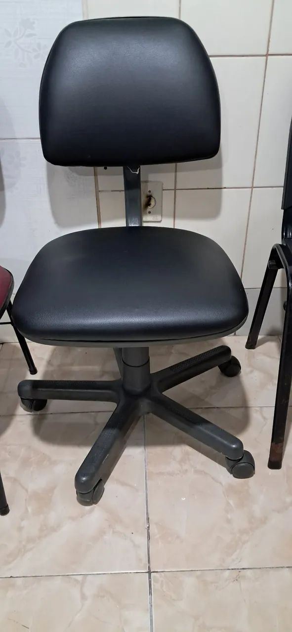 Cadeiras confortáveis perfeito estado  - Foto 2