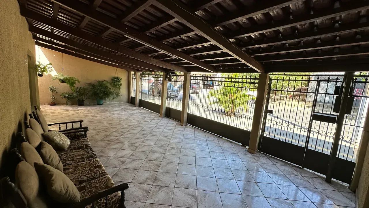 CASA | 4 QUARTOS | 2 SUÍTES | SETOR DOS FUNCINARIOS | ACEITA CARRO. - Foto 3