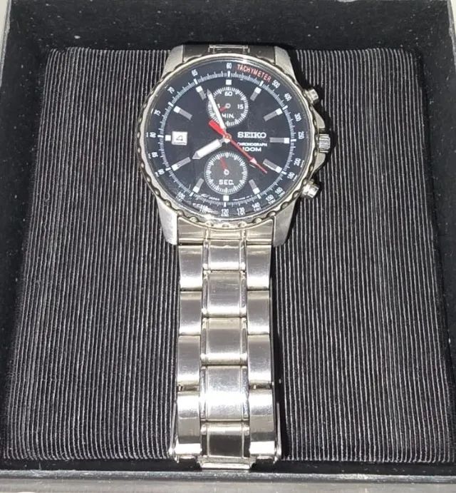 Seiko Cronograph 100M Original - Elegância e Precisão