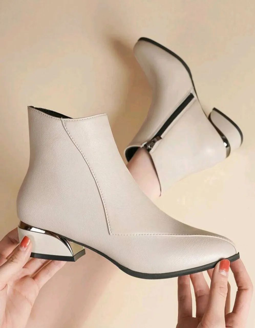 Bota feminina  cano curto - Foto 2