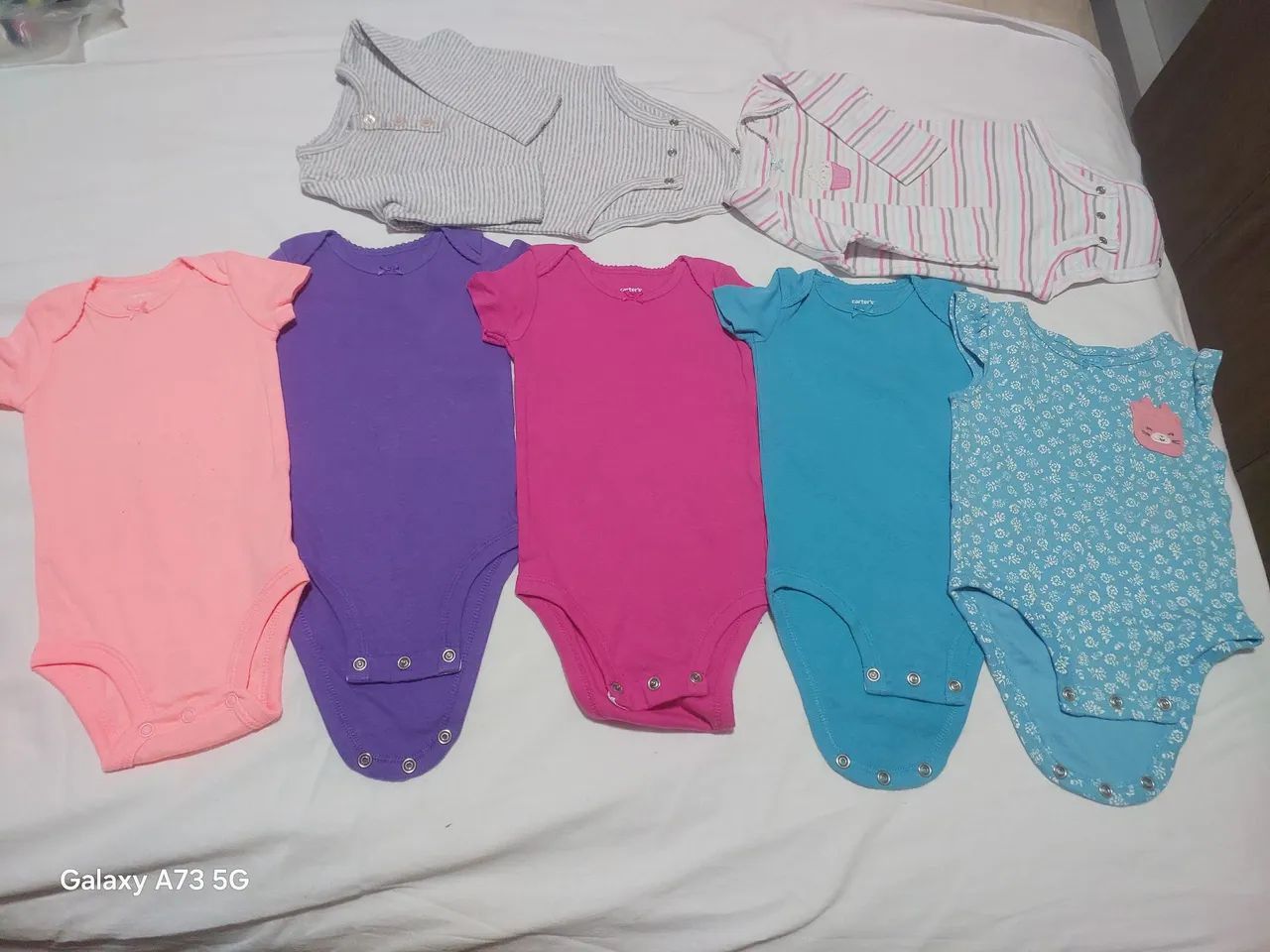 Pack of short-sleeve and long-sleeve bodysuits for girls aged 6 months, brand Carters