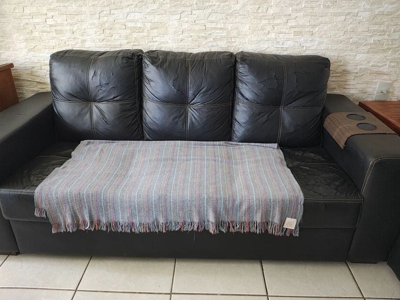 Conjunto de sofá de 3 e 2 lugares  - Foto 2