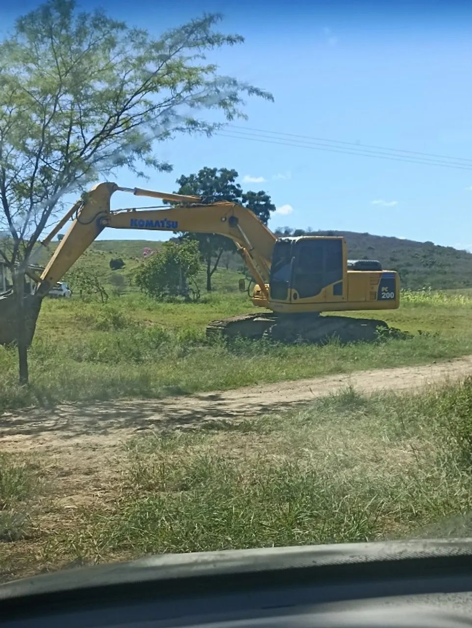 Escavadeira komatsu  - Foto 2
