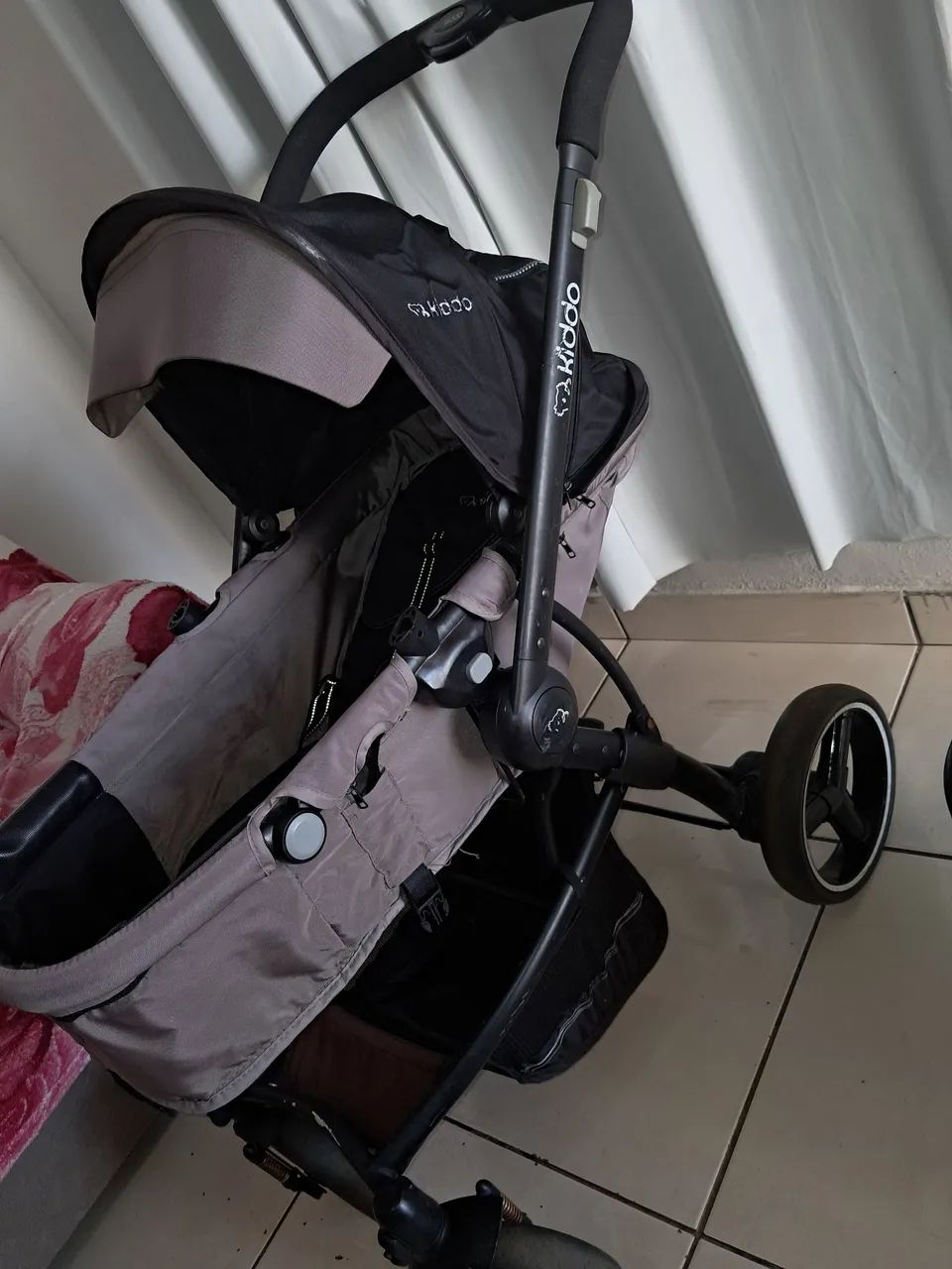Carrinho de bebê Kidoo com bebê conforto  - Foto 5