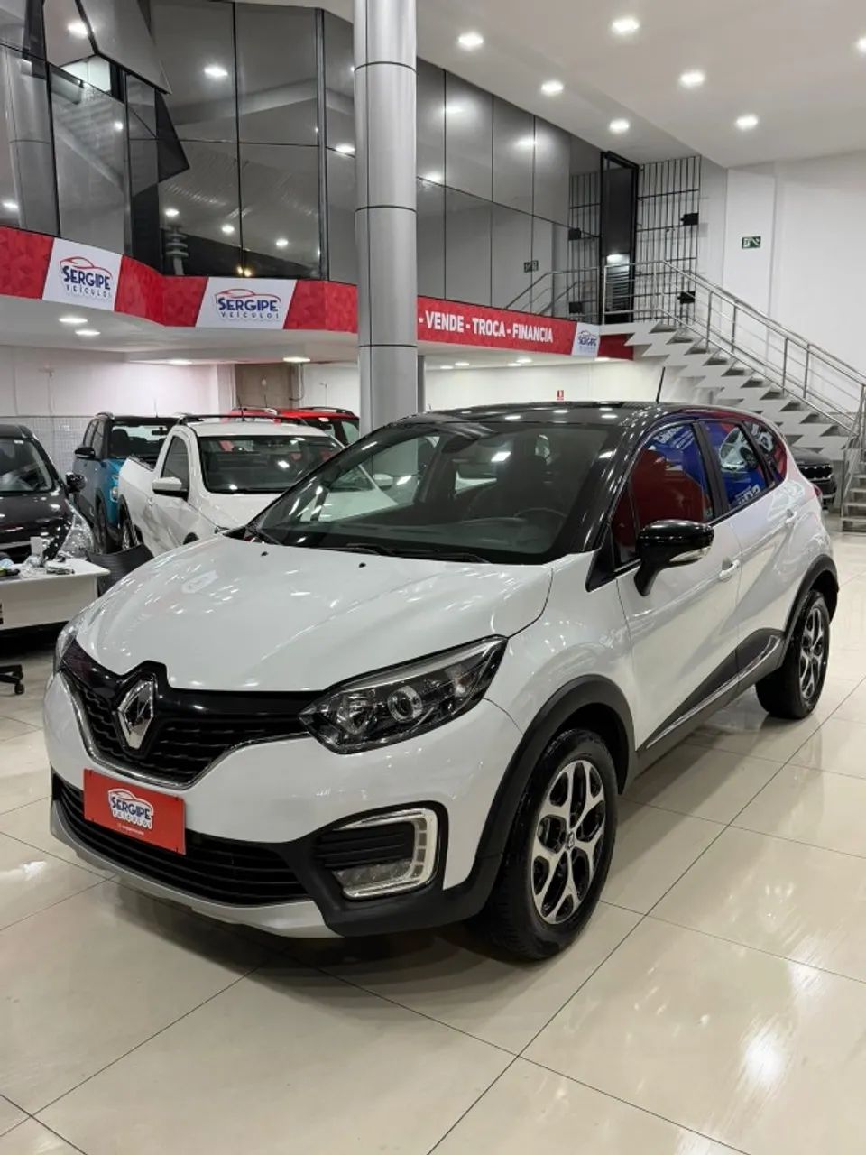 Renault Captur Intense 1.6 16V Flex 5P Aut. 2018 - Foto 2