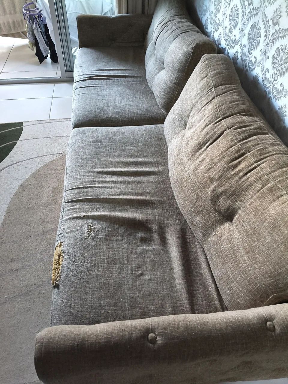 Sofá 3metros com detalhes