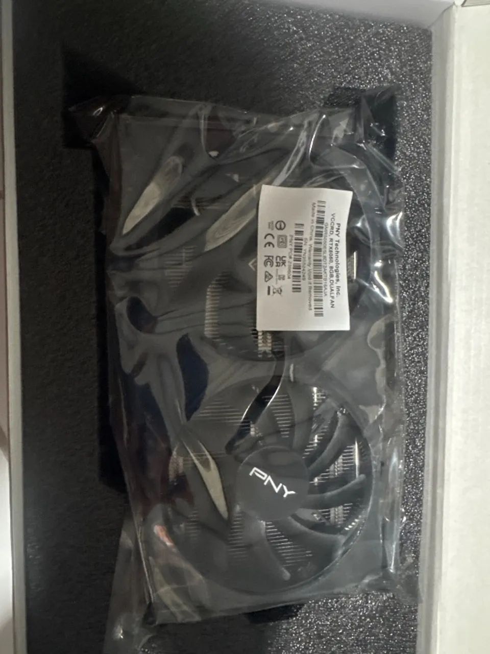 Placa de vídeo PNY RTX 5050 - Foto 2