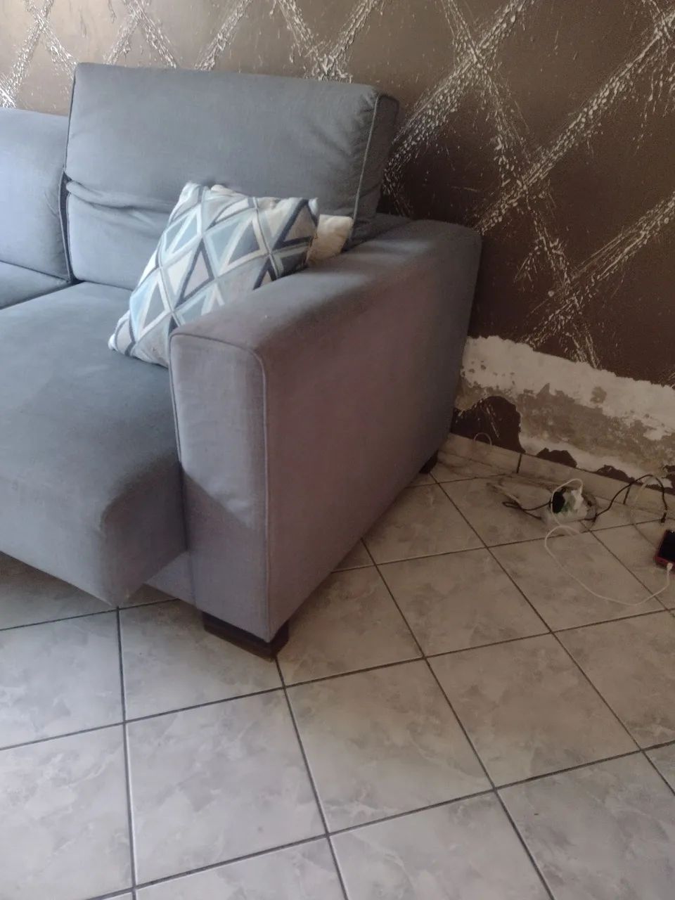 Sofá grande retrátil cinza  - Foto 3